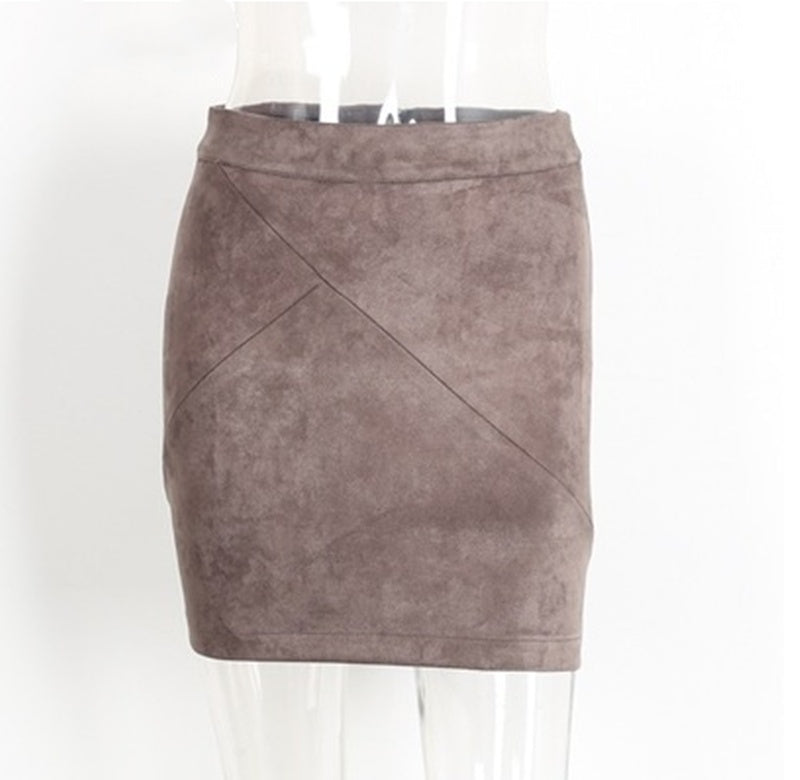 Liora – Jupe Crayon Femme en Cuir | Coupe Moulante et Élégance Courte