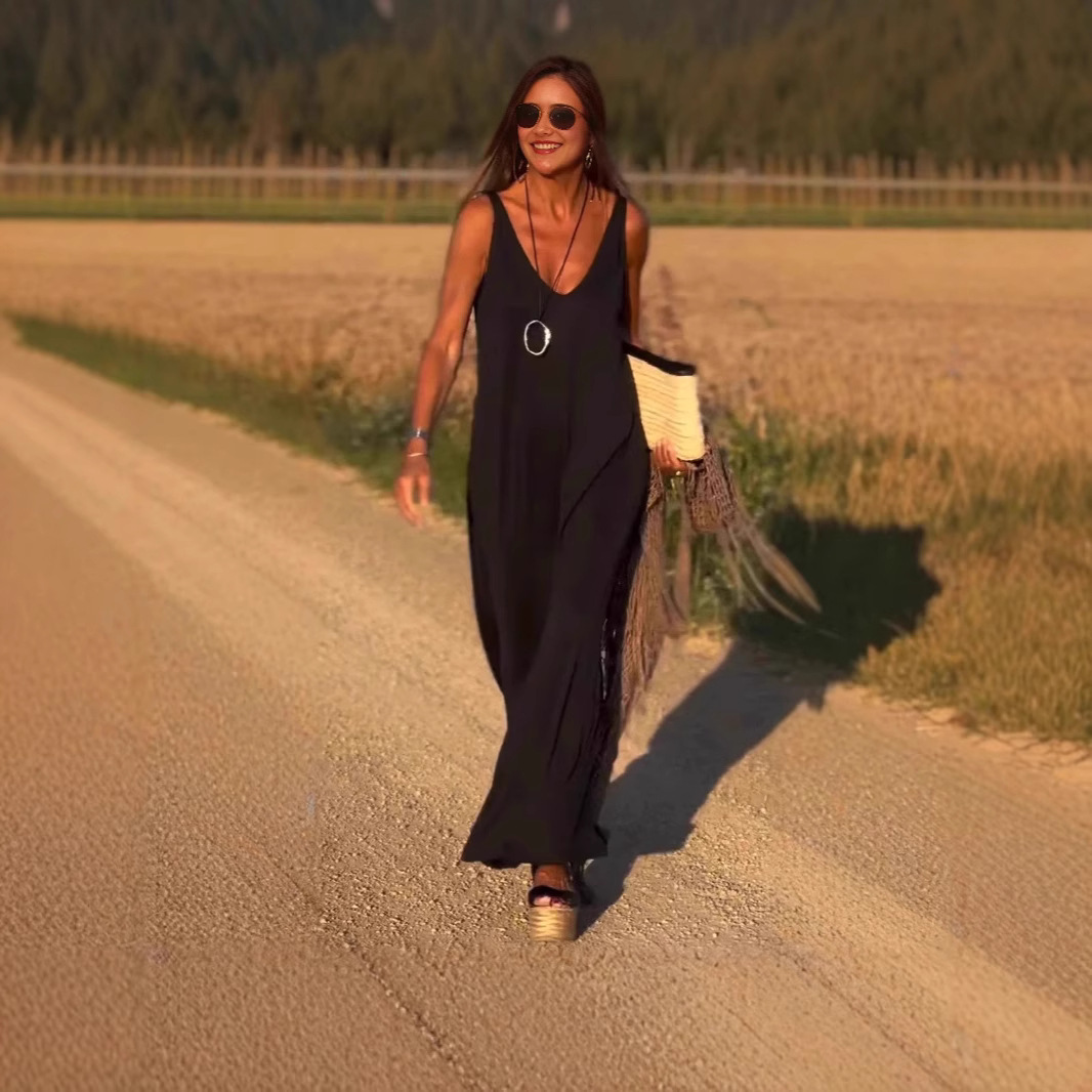 Robe Solstice – Femme sexy à bretelles et col en V